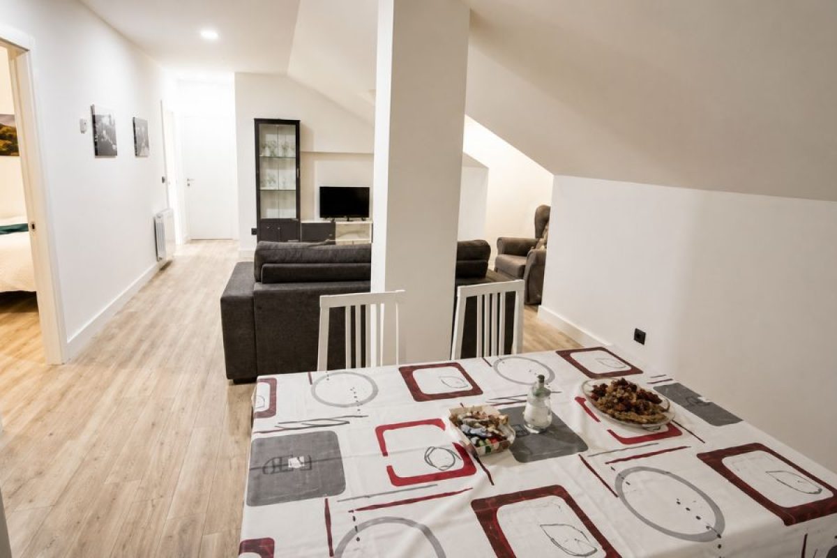 APARTAMENTOS CANTO ENCARAMADO - CERREO 1